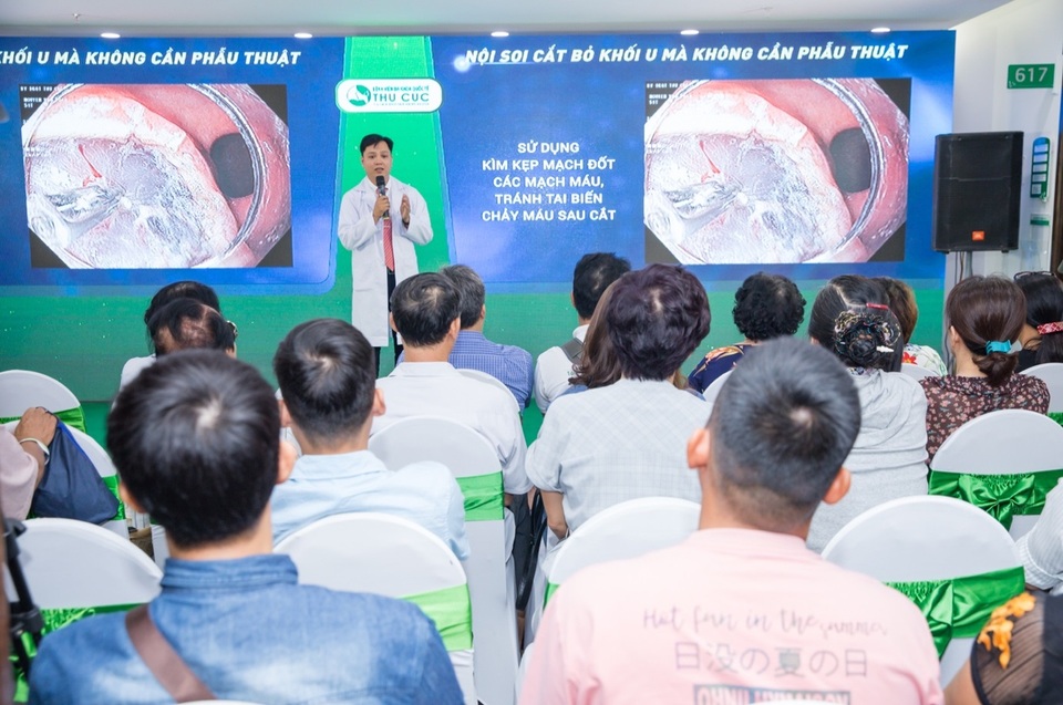 Công nghệ nội soi tiêu hóa phát hiện sớm ung thư, cắt bỏ khối u không cần phẫu thuật - 4 Công nghệ nội soi tiêu hóa phát hiện sớm ung thư, cắt bỏ khối u không cần phẫu thuật - 4