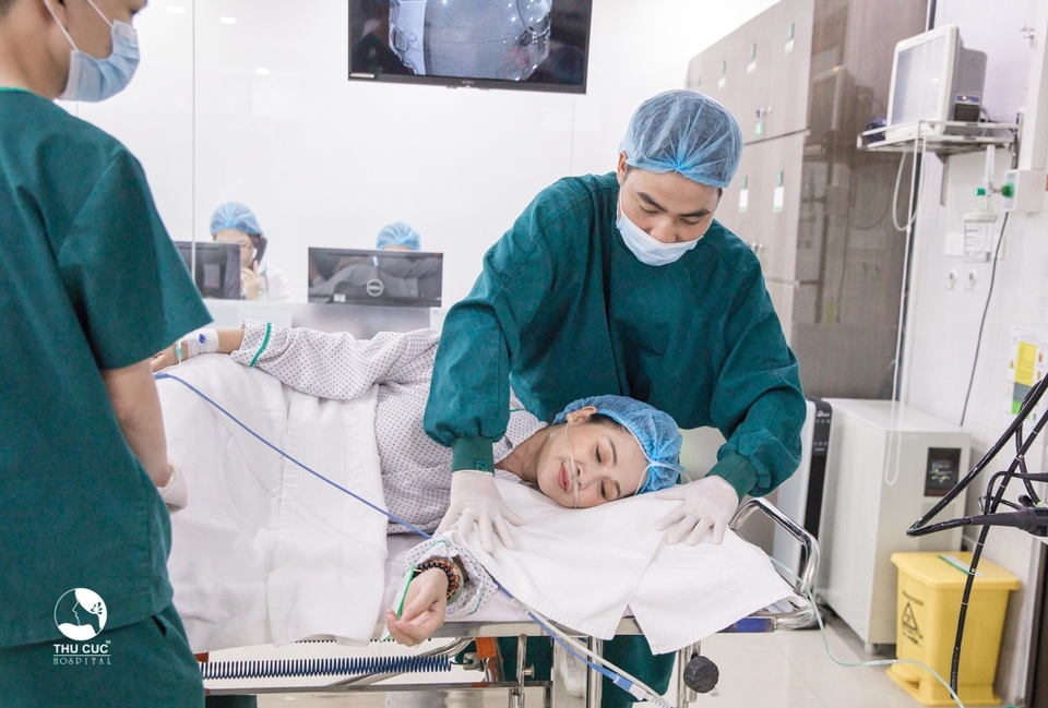 Công nghệ nội soi tiêu hóa phát hiện sớm ung thư, cắt bỏ khối u không cần phẫu thuật - 8 Công nghệ nội soi tiêu hóa phát hiện sớm ung thư, cắt bỏ khối u không cần phẫu thuật - 8