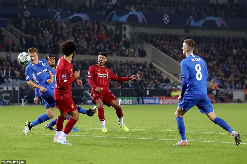 Genk 1-4 Liverpool: Cú đúp của Chamberlain - 3