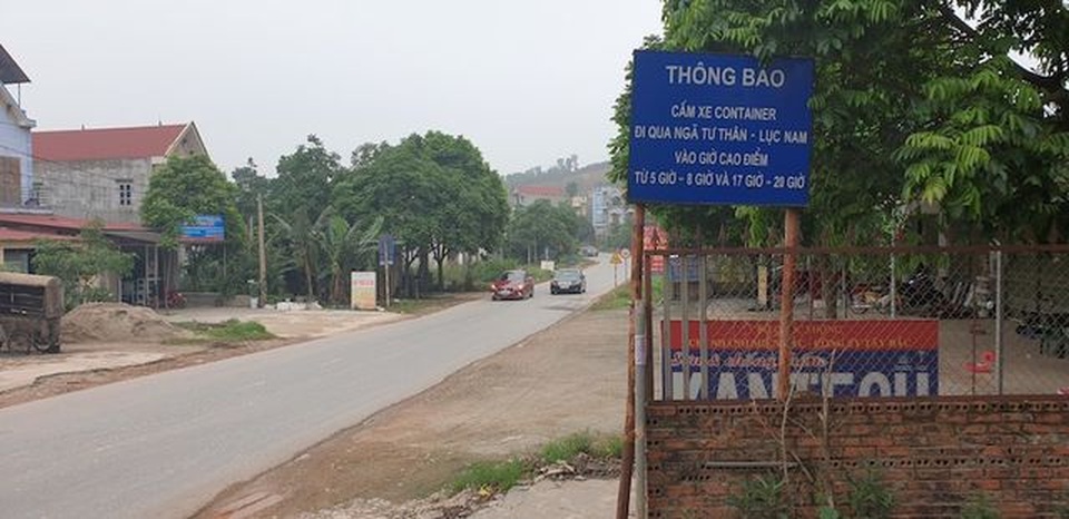 Chi hơn 10 tỷ sửa chữa, cắm biển hạn chế trọng tải trên cây cầu “độc nhất vô nhị” tại Bắc Giang - 5