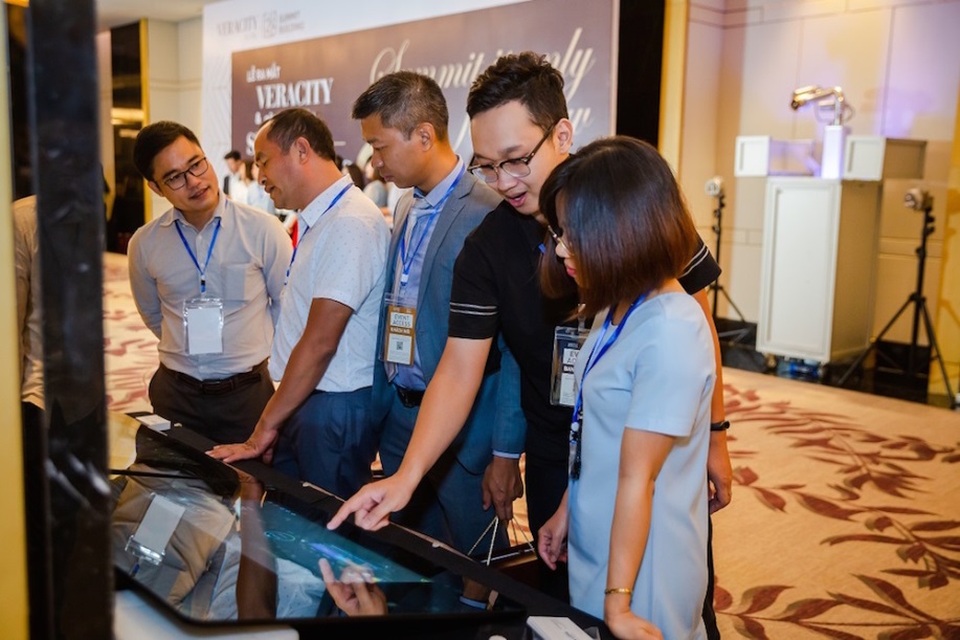 Veracity với sự kiện cho giới thượng lưu: Định nghĩa lại khái niệm cao cấp - 2 Veracity với sự kiện cho giới thượng lưu: Định nghĩa lại khái niệm cao cấp - 2