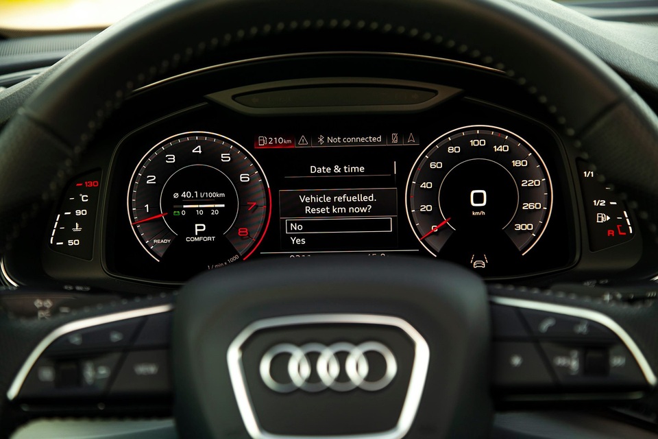 Audi ra mắt Q8 mới, khởi điểm từ 4,5 tỉ đồng - 12 Audi ra mắt Q8 mới, khởi điểm từ 4,5 tỉ đồng - 12