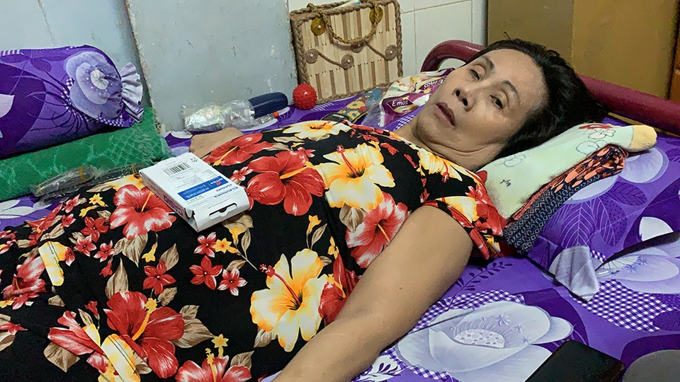 Nghệ sĩ Hoàng Lan: “Tôi tàn nhưng không phế” - 1 Nghệ sĩ Hoàng Lan: “Tôi tàn nhưng không phế” - 1