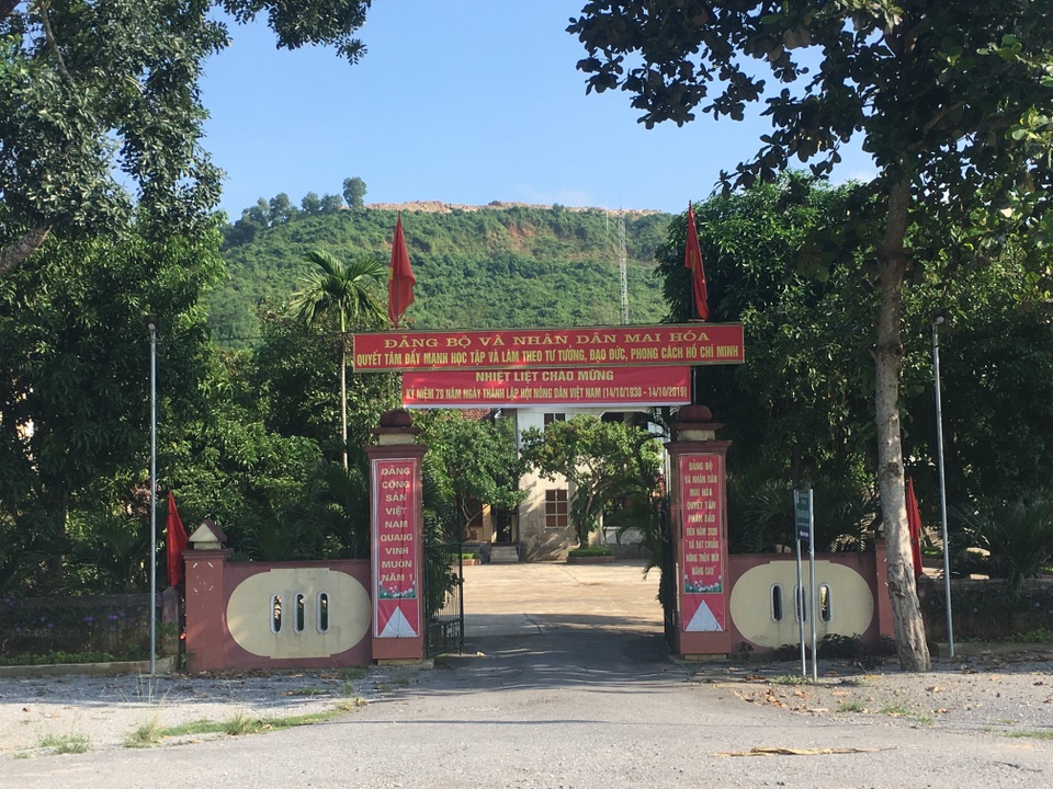 Hàng ngàn m2 đất nông nghiệp được “ưu ái” để chuyển đổi thành đất ở? - 4 Hàng ngàn m2 đất nông nghiệp được “ưu ái” để chuyển đổi thành đất ở? - 4