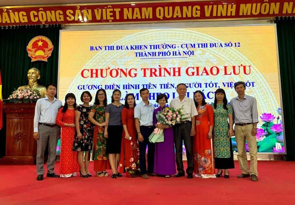 Người đàn ông Hà Nội hiến đất hàng trăm triệu xây đường - 5 Người đàn ông Hà Nội hiến đất hàng trăm triệu xây đường - 5