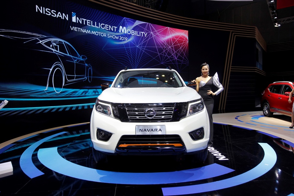 Nissan Việt Nam trở lại cùng Navara Black Edition A-IVI - 3 Nissan Việt Nam trở lại cùng Navara Black Edition A-IVI - 3