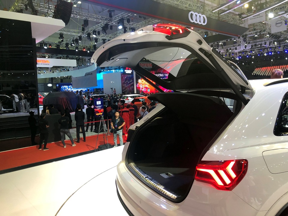 Triển lãm Ôtô Việt Nam 2019: Trang mới cho sự phát triển của Audi tại Việt Nam - 9 Triển lãm Ôtô Việt Nam 2019: Trang mới cho sự phát triển của Audi tại Việt Nam - 9