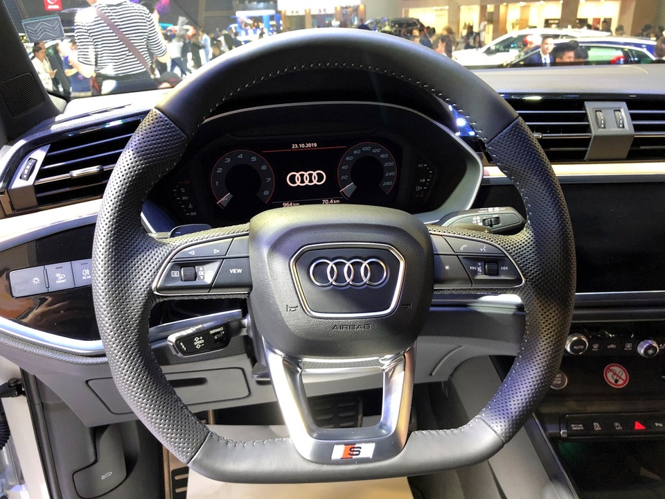 Triển lãm Ôtô Việt Nam 2019: Trang mới cho sự phát triển của Audi tại Việt Nam - 10 Triển lãm Ôtô Việt Nam 2019: Trang mới cho sự phát triển của Audi tại Việt Nam - 10