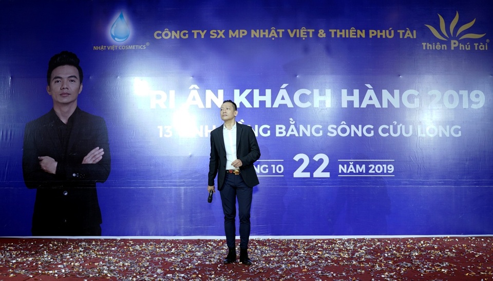 Thiên Phú Tài tri ân khách hàng 13 tỉnh đồng bằng Sông Cửu Long - 2 Thiên Phú Tài tri ân khách hàng 13 tỉnh đồng bằng Sông Cửu Long - 2