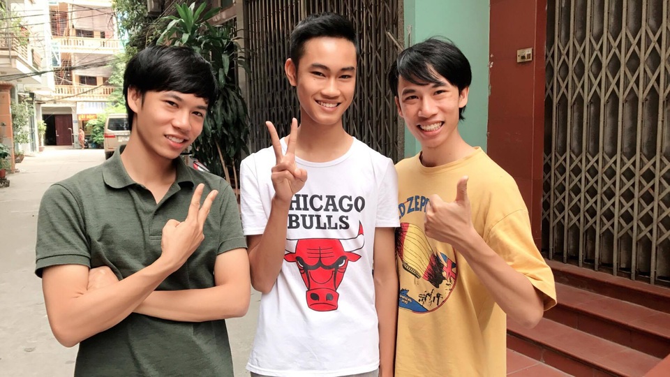 Video Chị Dậu của 1977 Vlog đạt gần 2 triệu lượt xem sau 2 ngày - 2 Video Chị Dậu của 1977 Vlog đạt gần 2 triệu lượt xem sau 2 ngày - 2