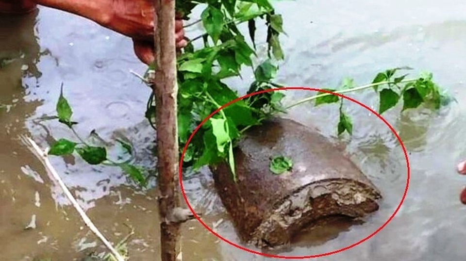 Đi chài cá, phát hiện quả bom “khủng” nặng 300kg - 1