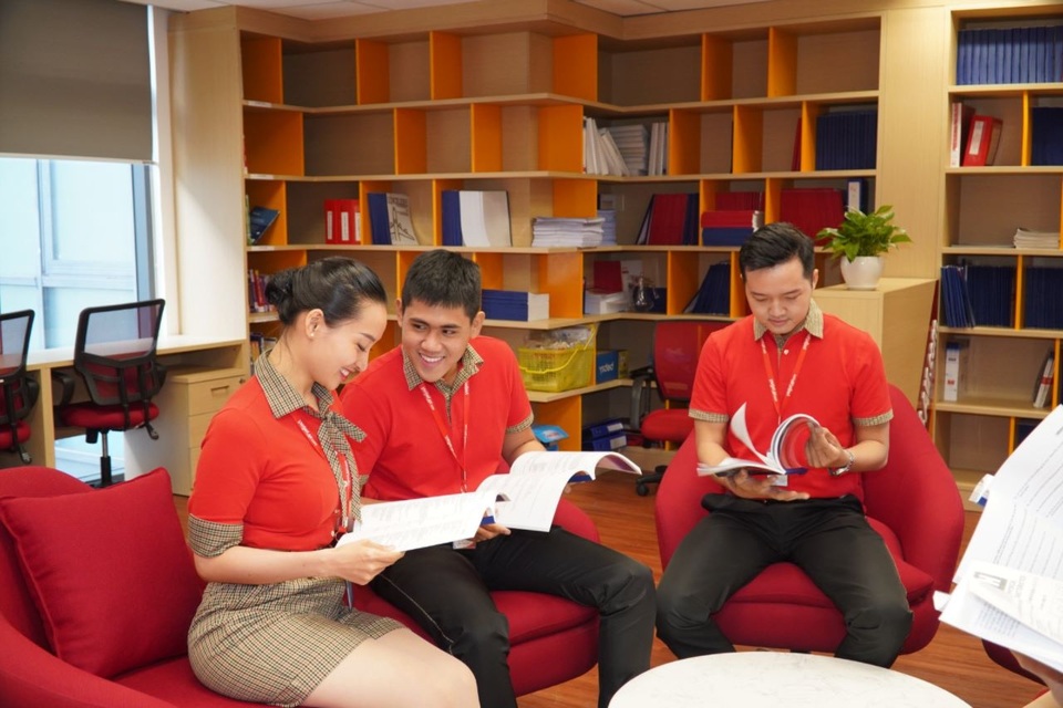 Tìm hiểu cơ hội trở thành tiếp viên hàng không tại Học viện Hàng không Vietjet - 2 Tìm hiểu cơ hội trở thành tiếp viên hàng không tại Học viện Hàng không Vietjet - 2