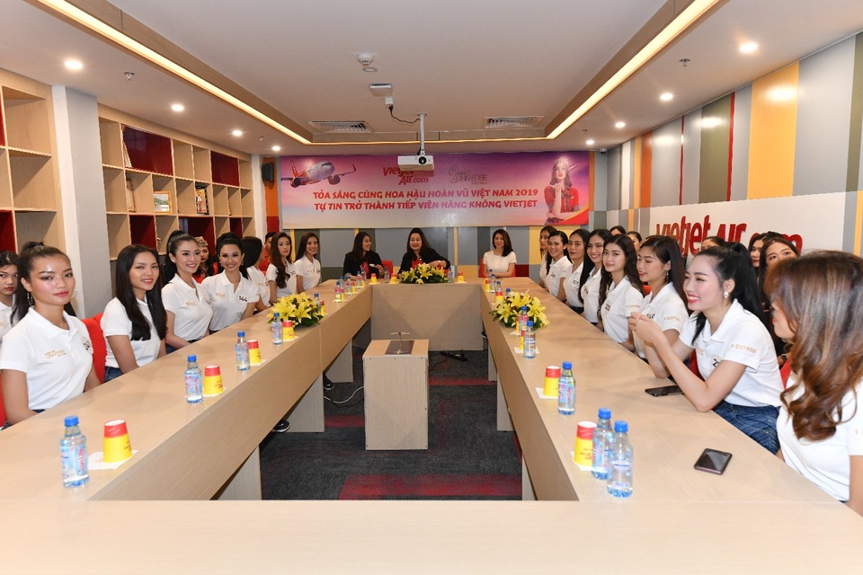 Tìm hiểu cơ hội trở thành tiếp viên hàng không tại Học viện Hàng không Vietjet - 14 Tìm hiểu cơ hội trở thành tiếp viên hàng không tại Học viện Hàng không Vietjet - 14