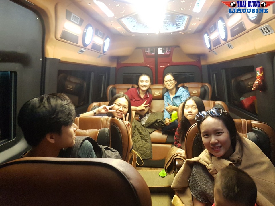 Khách hàng nói gì về dịch vụ thuê xe Limousine của Thái Dương - 3 Khách hàng nói gì về dịch vụ thuê xe Limousine của Thái Dương - 3