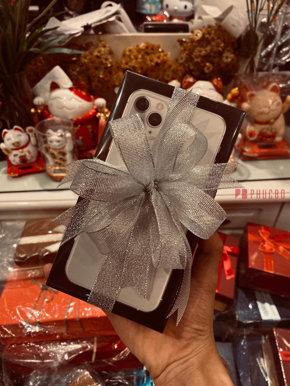 iPhone xách tay chững lại, dù giá thấp hơn nhiều so với hàng chính hãng - 3 iPhone xách tay chững lại, dù giá thấp hơn nhiều so với hàng chính hãng - 3