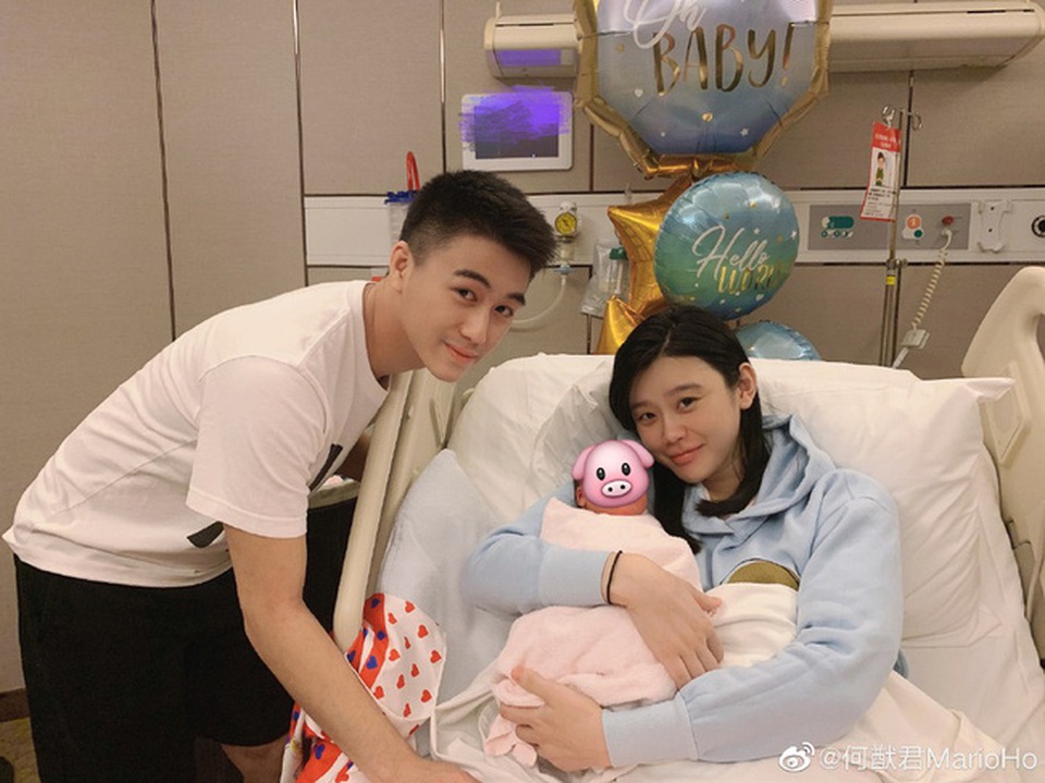 Sinh cháu đích tôn cho tỷ phú Macau, siêu mẫu áo tắm được gia đình chồng tôn vinh - 1 Sinh cháu đích tôn cho tỷ phú Macau, siêu mẫu áo tắm được gia đình chồng tôn vinh - 1