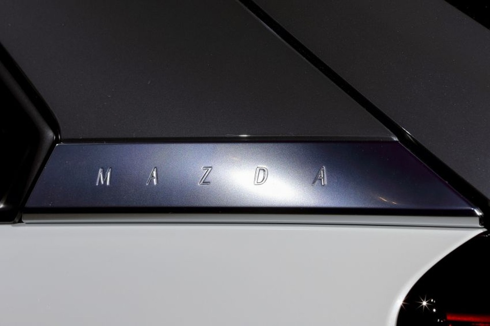 Mazda chính thức ra mắt mẫu xe chạy điện đầu tiên MX-30 - 9 Mazda chính thức ra mắt mẫu xe chạy điện đầu tiên MX-30 - 9