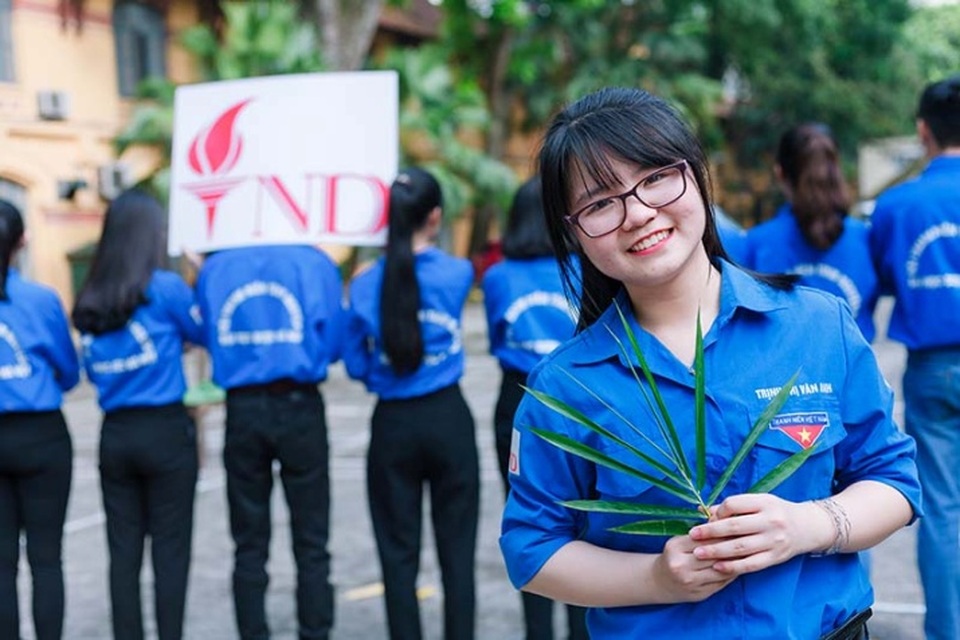 Bố mất sớm, mẹ một nách 2 con, nữ sinh vượt khó thành thủ khoa ĐH Dược - 2 Bố mất sớm, mẹ một nách 2 con, nữ sinh vượt khó thành thủ khoa ĐH Dược - 2
