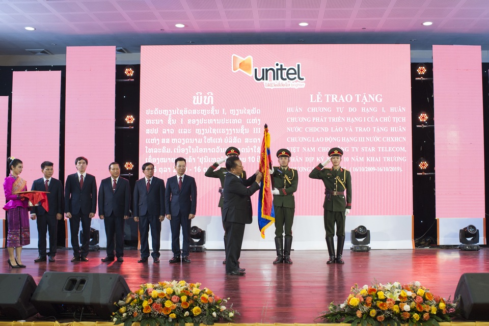 Viettel tại Lào là nhân tố quan trọng thúc đẩy quan hệ Việt-Lào - 2 Viettel tại Lào là nhân tố quan trọng thúc đẩy quan hệ Việt-Lào - 2