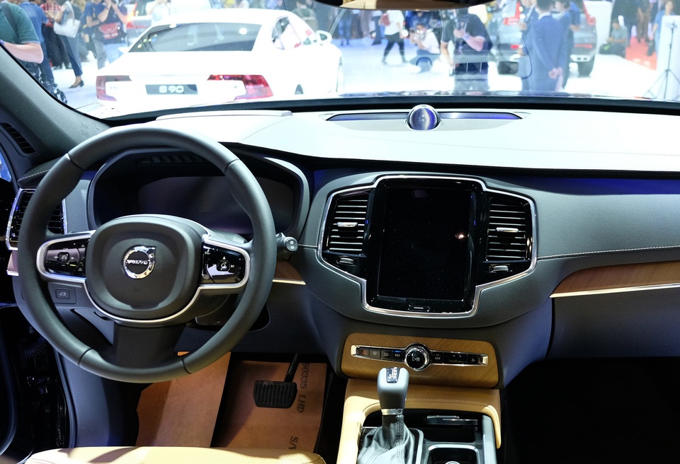 Volvo XC90 2020 khởi điểm từ 3,99 tỉ đồng - 8 Volvo XC90 2020 khởi điểm từ 3,99 tỉ đồng - 8
