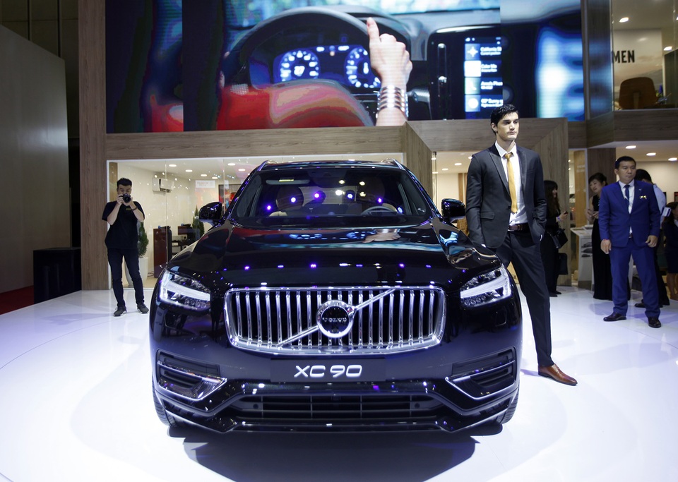 Volvo XC90 2020 khởi điểm từ 3,99 tỉ đồng - 5 Volvo XC90 2020 khởi điểm từ 3,99 tỉ đồng - 5