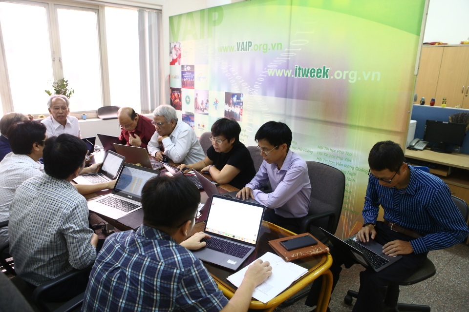 Bắt đầu chấm sơ khảo Giải thưởng Nhân tài Đất Việt 2019 trong lĩnh vực CNTT - 5 Bắt đầu chấm sơ khảo Giải thưởng Nhân tài Đất Việt 2019 trong lĩnh vực CNTT - 5