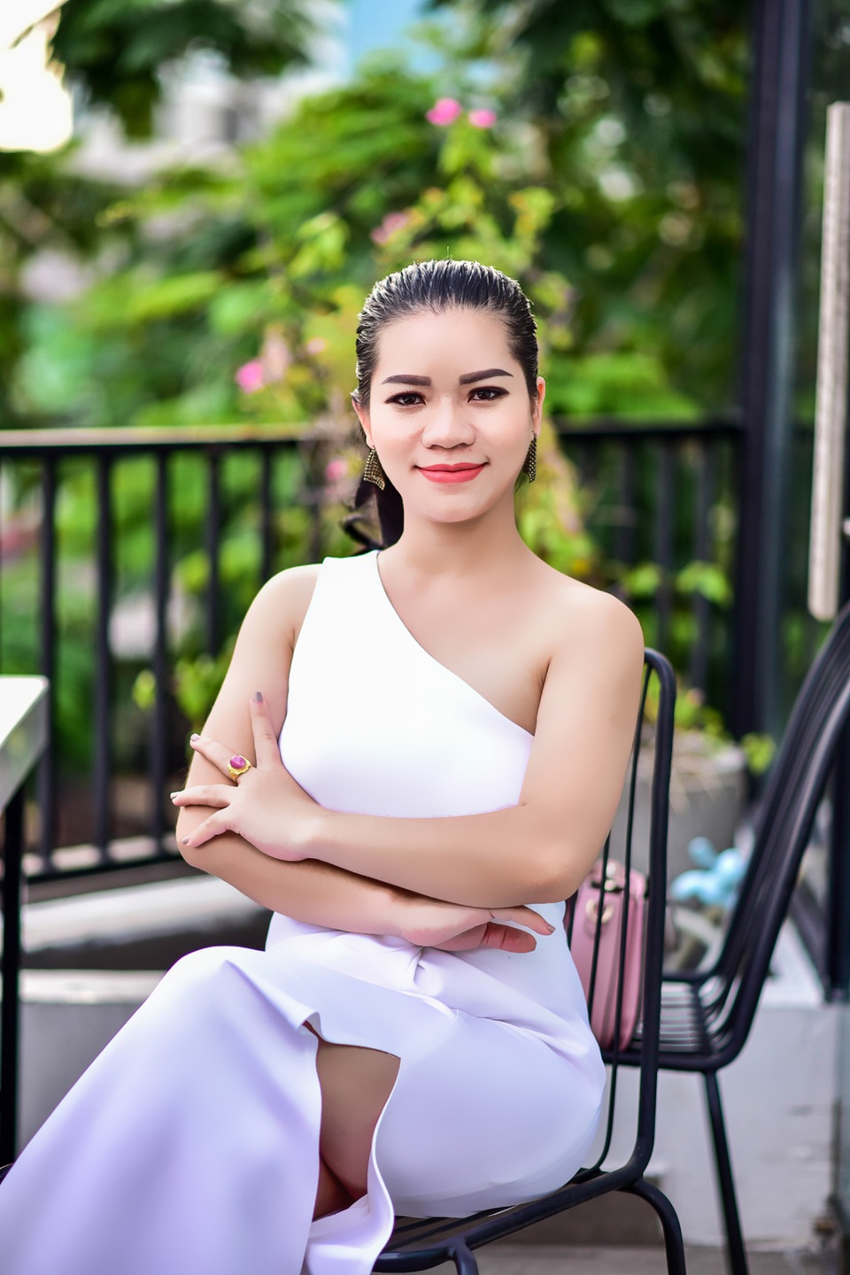Cô gái vùng núi với ước mơ hàng triệu trẻ em Việt đều được học tiếng Anh - 1 Cô gái vùng núi với ước mơ hàng triệu trẻ em Việt đều được học tiếng Anh - 1