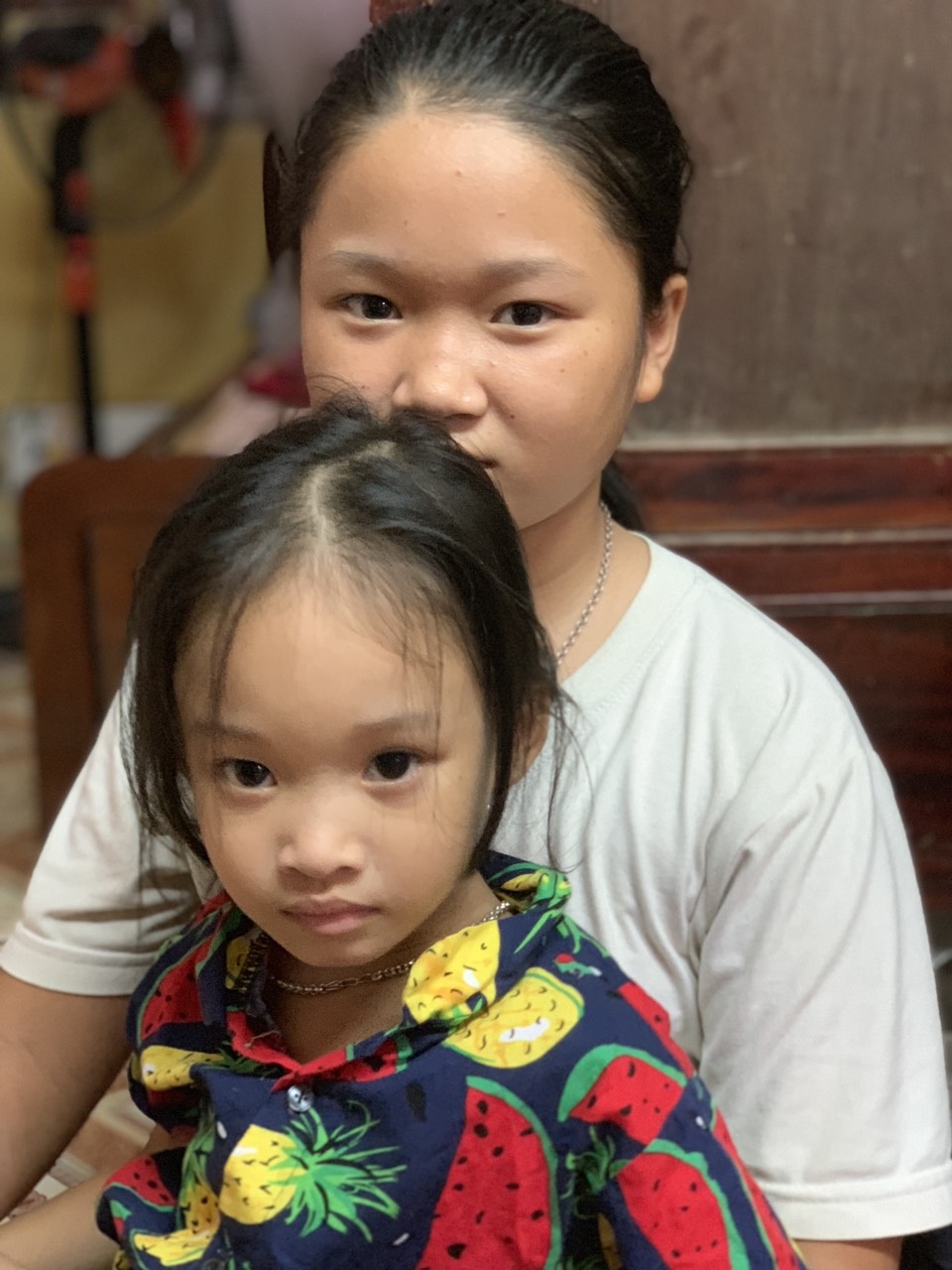 Ba chị em bé gái lớn lên trong vòng tay yêu thương của bạn đọc Dân trí - 2 Ba chị em bé gái lớn lên trong vòng tay yêu thương của bạn đọc Dân trí - 2