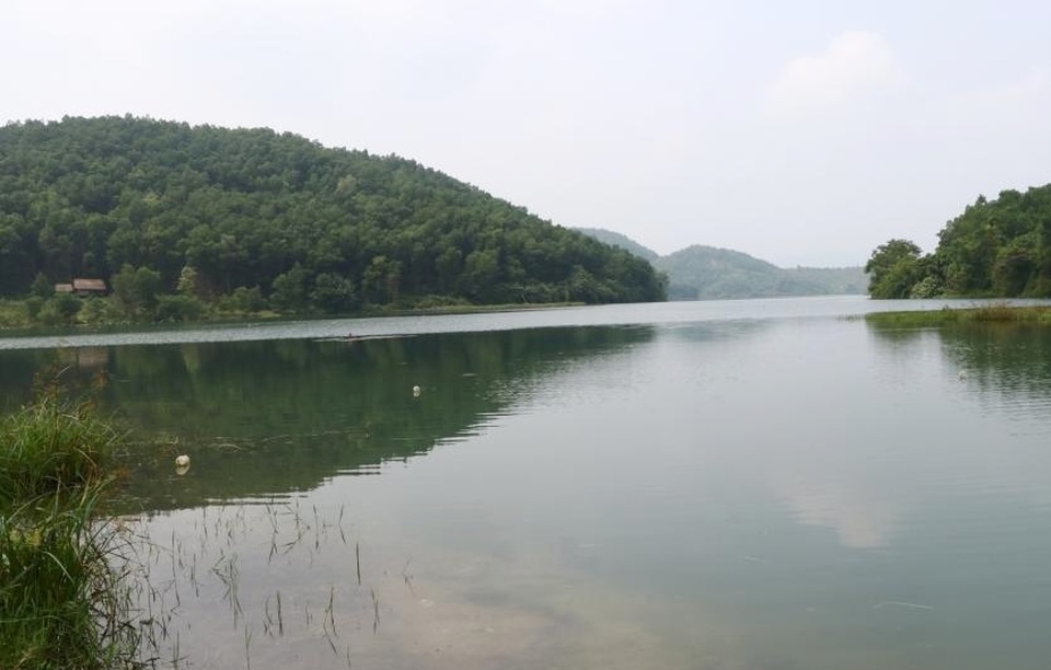 Hòa Bình “đòi lại” hồ Đầm Bài sau vụ ô nhiễm nguồn nước sạch sông Đà - 2 Hòa Bình “đòi lại” hồ Đầm Bài sau vụ ô nhiễm nguồn nước sạch sông Đà - 2