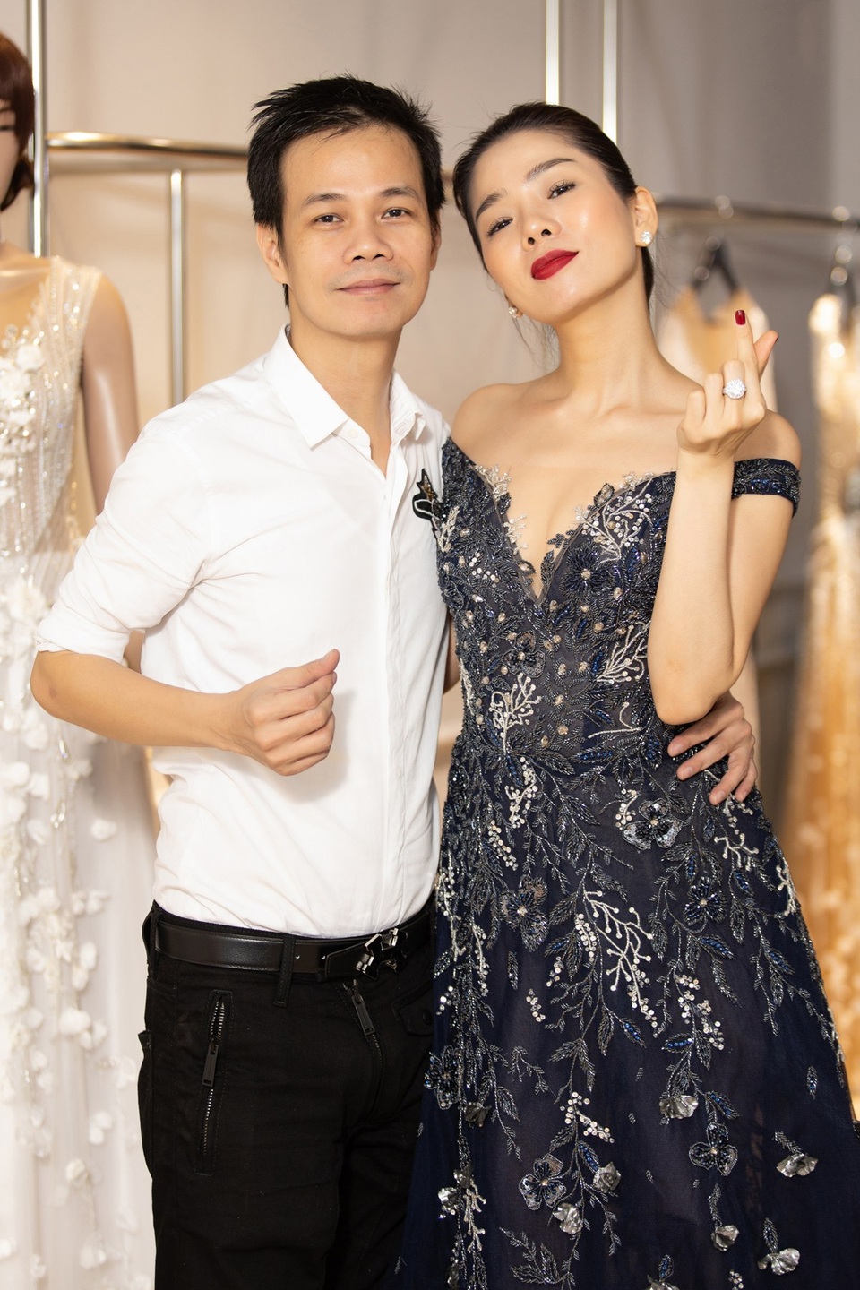 Lệ Quyên rạng rỡ trước show mở màn Tuần lễ thời trang Quốc tế - 3 Lệ Quyên rạng rỡ trước show mở màn Tuần lễ thời trang Quốc tế - 3