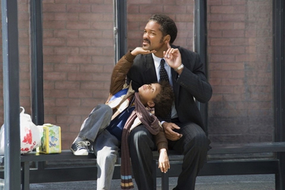 Khi các “sao” cùng người thân “đánh chiếm” màn bạc - 10