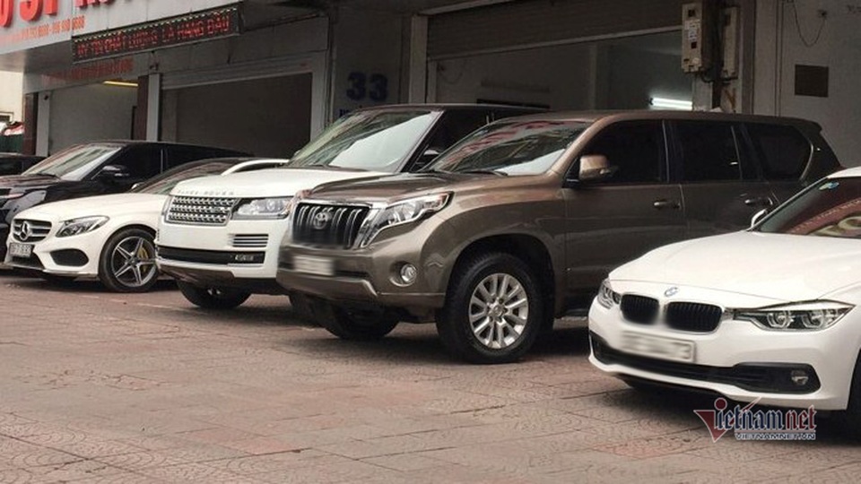 Xe sang cũ ế ẩm, xe bình dân đắt khách trở lại - 1