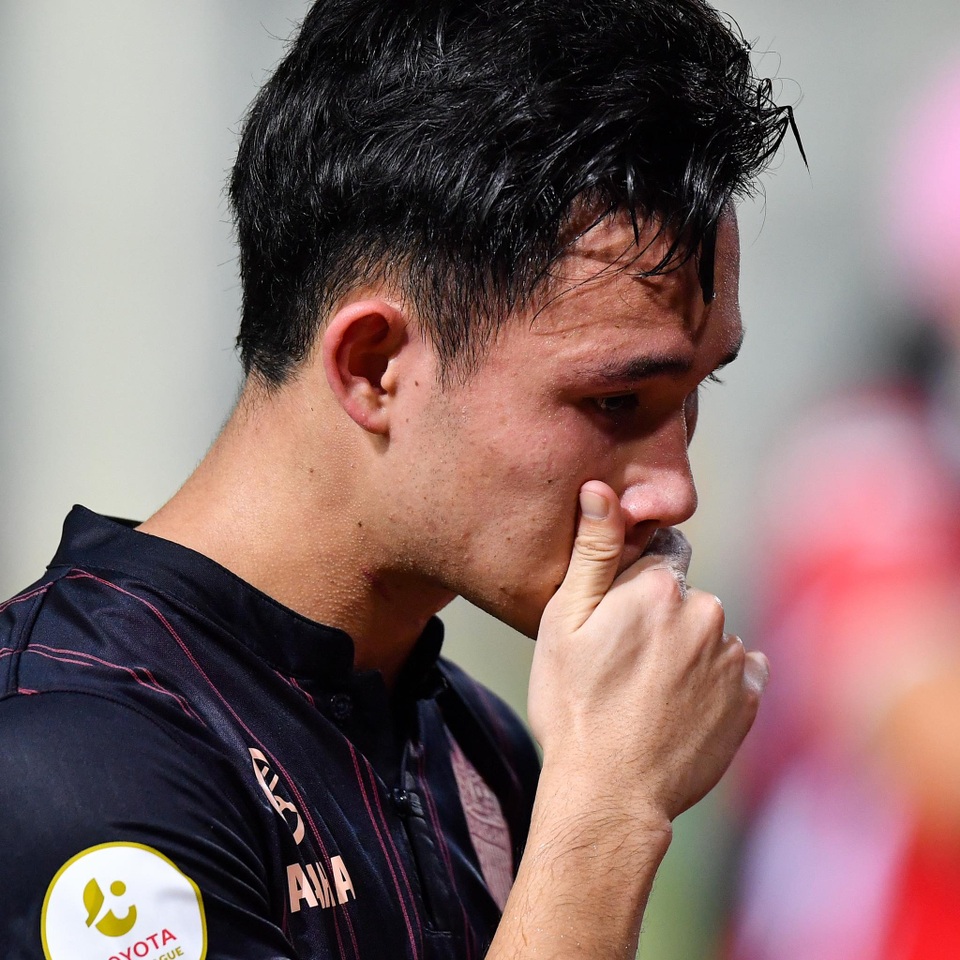 Supachai, Supachok bật khóc sau khi Buriram mất chức vô địch Thai League - 3 Supachai, Supachok bật khóc sau khi Buriram mất chức vô địch Thai League - 3