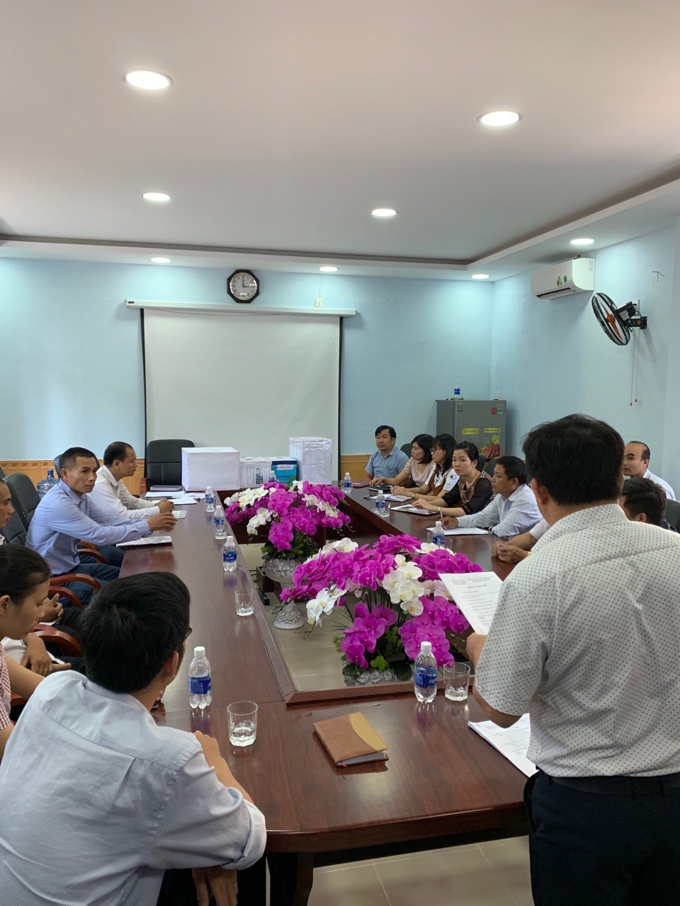 Kết quả mở thầu có đầy đủ các công ty mua hồ sơ Doanh nghiệp tố BQLDA bảo kê hồ sơ mời thầu
