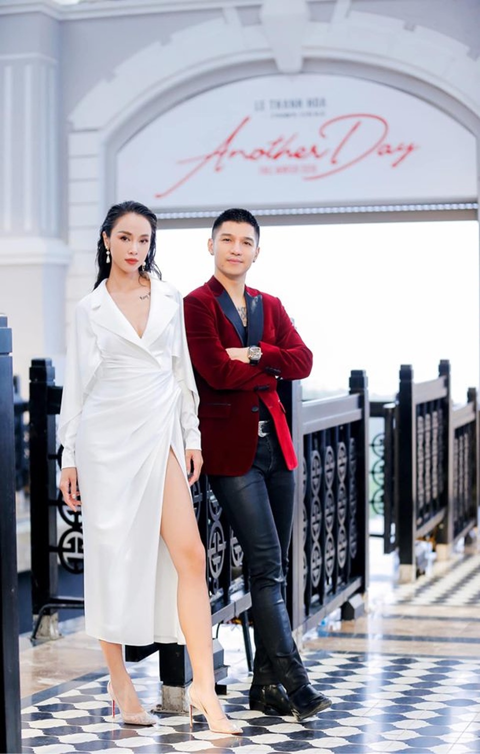 Hoa hậu Tiểu Vy, người đẹp Vũ Ngọc Anh catwalk xuất thần giữa Sapa giá lạnh - 10 Hoa hậu Tiểu Vy, người đẹp Vũ Ngọc Anh catwalk xuất thần giữa Sapa giá lạnh - 10