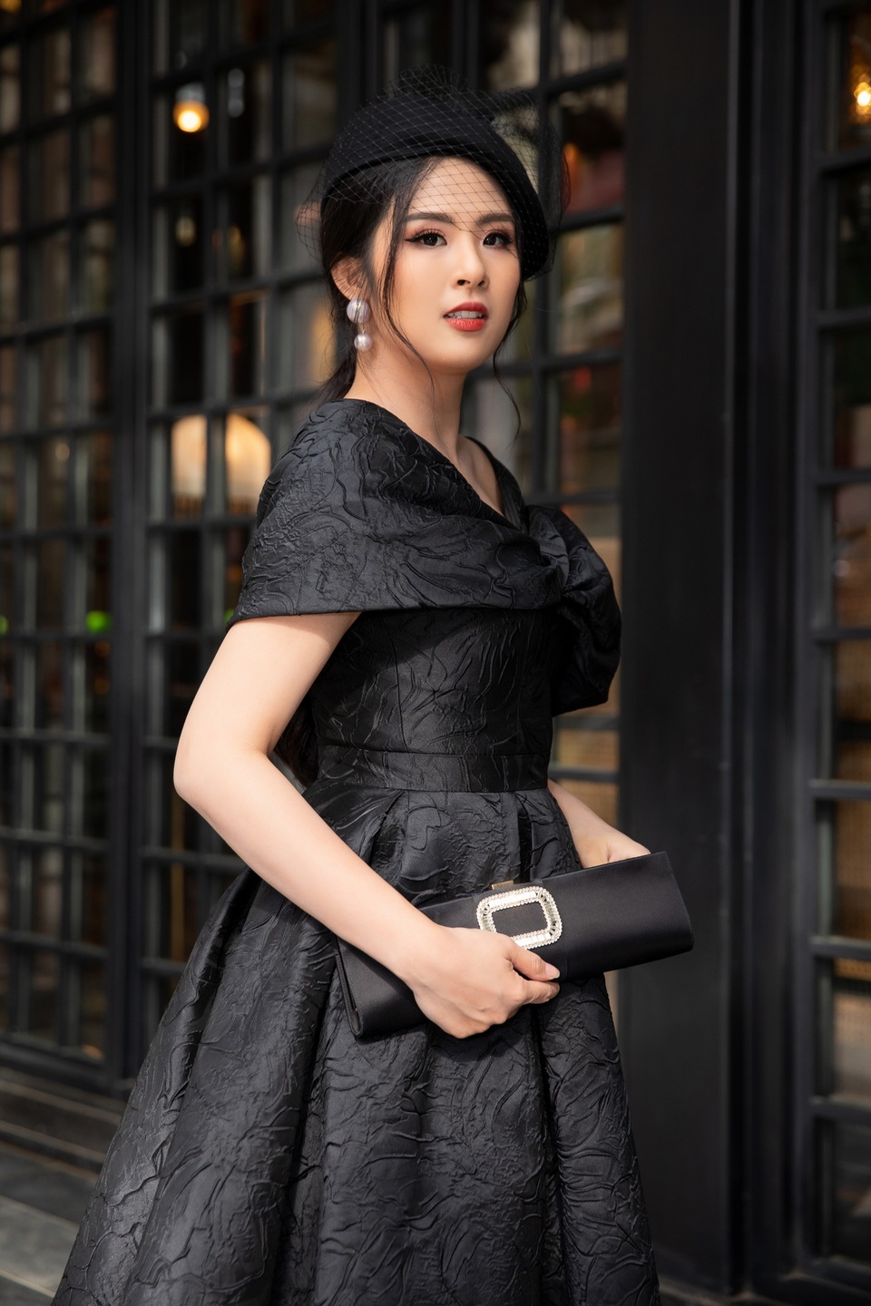 Đông Nhi - Ông Cao Thắng mặc như cô dâu chú rể trước “đám cưới thế kỷ” - 12 Đông Nhi - Ông Cao Thắng mặc như cô dâu chú rể trước “đám cưới thế kỷ” - 12