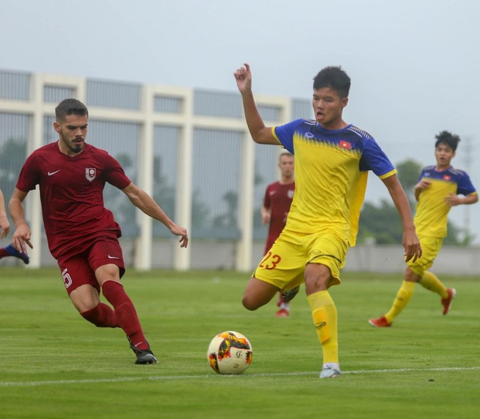 HLV U19 Sarajevo: “Bóng đá Việt Nam có thể dự World Cup” - 2 HLV U19 Sarajevo: “Bóng đá Việt Nam có thể dự World Cup” - 2