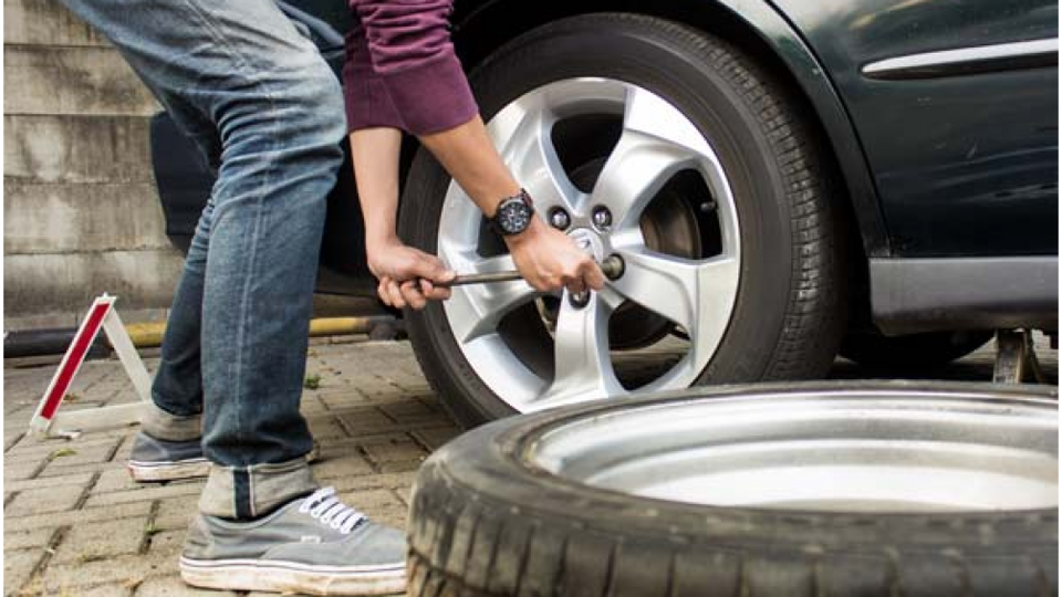 Lốp chửa có thể gây nguy hiểm đến tính mạng nếu không kịp thời khắc phục - 2 Lốp chửa có thể gây nguy hiểm đến tính mạng nếu không kịp thời khắc phục - 2