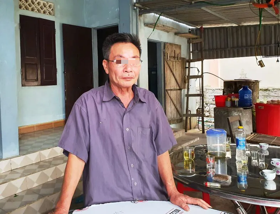 Công an lấy mẫu tóc, máu từ gia đình nghi có người thân mất tích ở Anh - 2 Công an lấy mẫu tóc, máu từ gia đình nghi có người thân mất tích ở Anh - 2