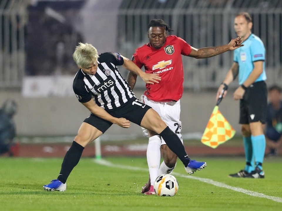 Kế sách nào giúp Man Utd giành điểm trên sân Norwich? - 2 Kế sách nào giúp Man Utd giành điểm trên sân Norwich? - 2