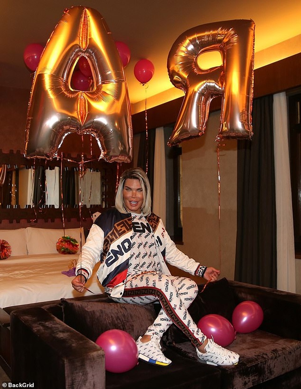 Búp bê Ken Rodrigo Alves tiếp tục phẫu thuật thẩm mỹ - 6 Búp bê Ken Rodrigo Alves tiếp tục phẫu thuật thẩm mỹ - 6
