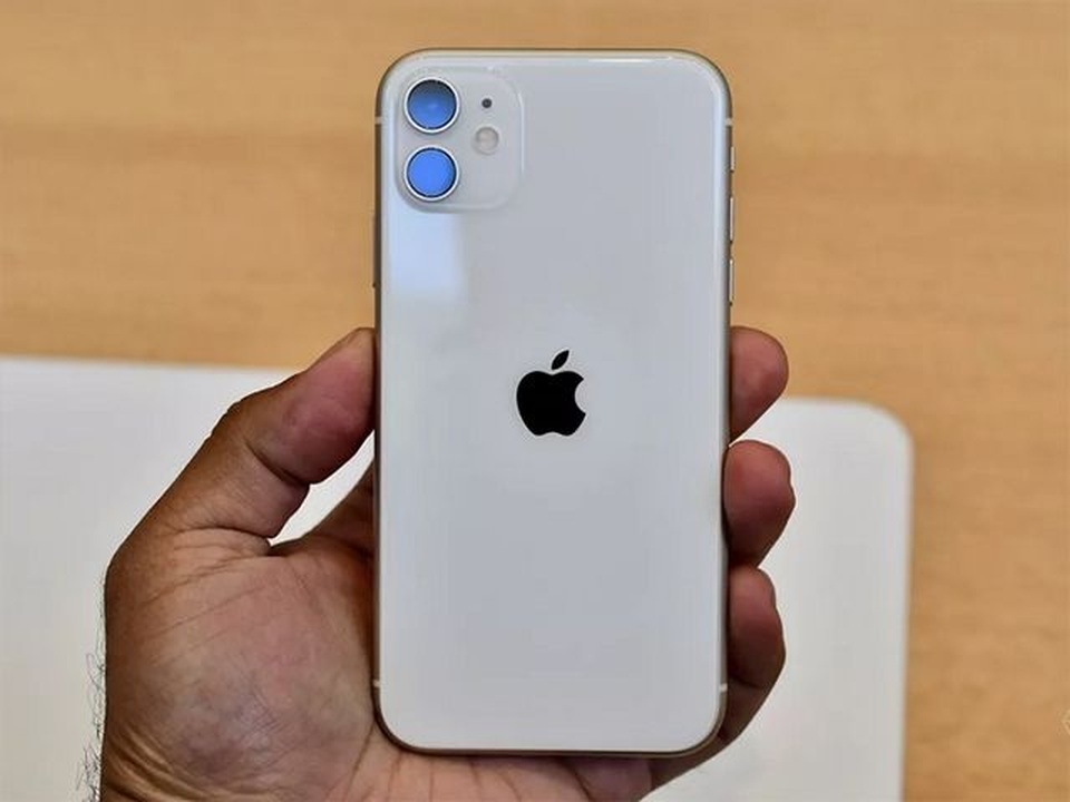 Được và mất gì khi mua iPhone chính hãng và iPhone xách tay? - 5 Được và mất gì khi mua iPhone chính hãng và iPhone xách tay? - 5