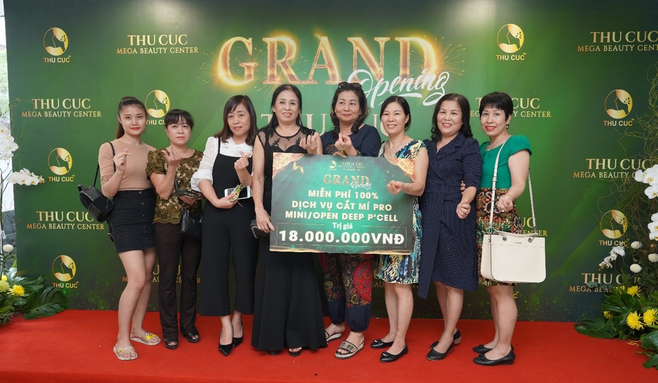 Hơn 5.000 nghìn khách hàng tham dự khai trương Thu Cúc Mega Beauty Center Cầu Giấy - 8 Hơn 5.000 nghìn khách hàng tham dự khai trương Thu Cúc Mega Beauty Center Cầu Giấy - 8