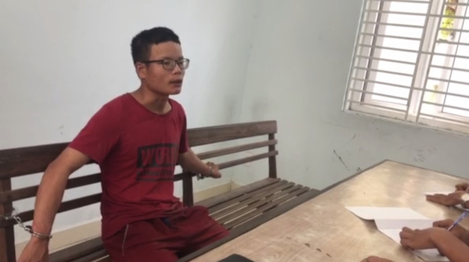 Khởi tố gã trai mua dâm xong cướp, đâm người trọng thương - 1 Khởi tố gã trai mua dâm xong cướp, đâm người trọng thương - 1
