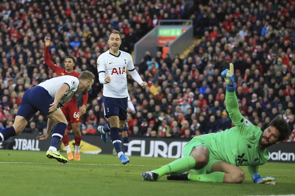 Nhìn lại màn lội ngược dòng ngoạn mục của Liverpool trước Tottenham - 5 Nhìn lại màn lội ngược dòng ngoạn mục của Liverpool trước Tottenham - 5