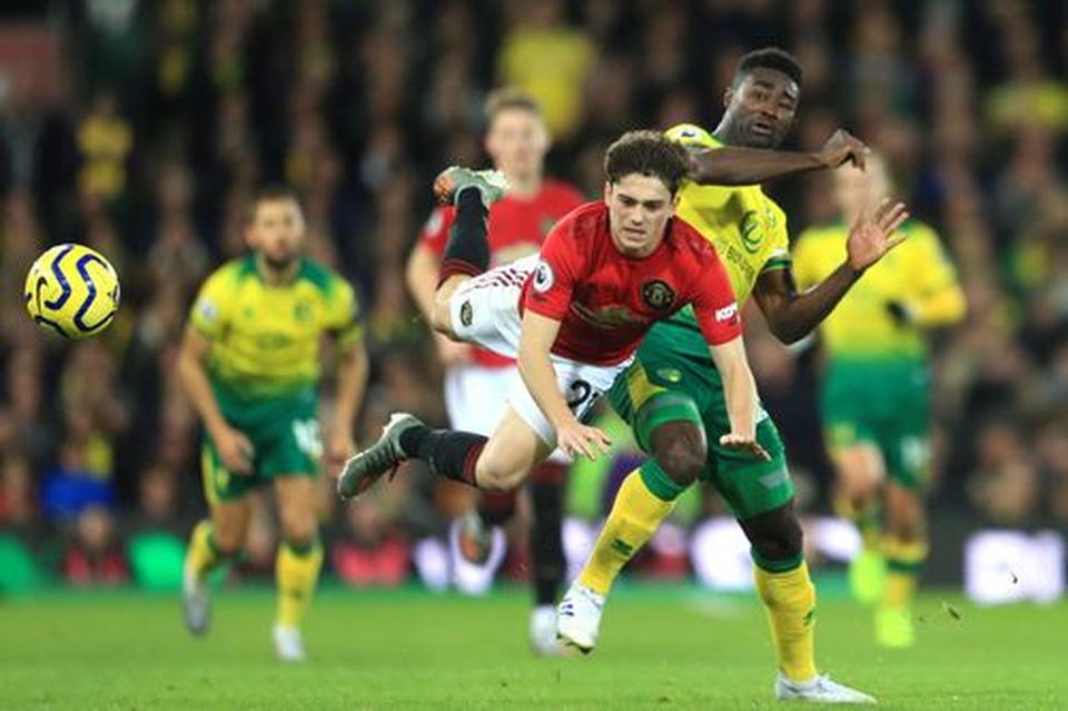 Những khoảnh khắc thắng tưng bừng của Man Utd trên sân Norwich - 7 Những khoảnh khắc thắng tưng bừng của Man Utd trên sân Norwich - 7
