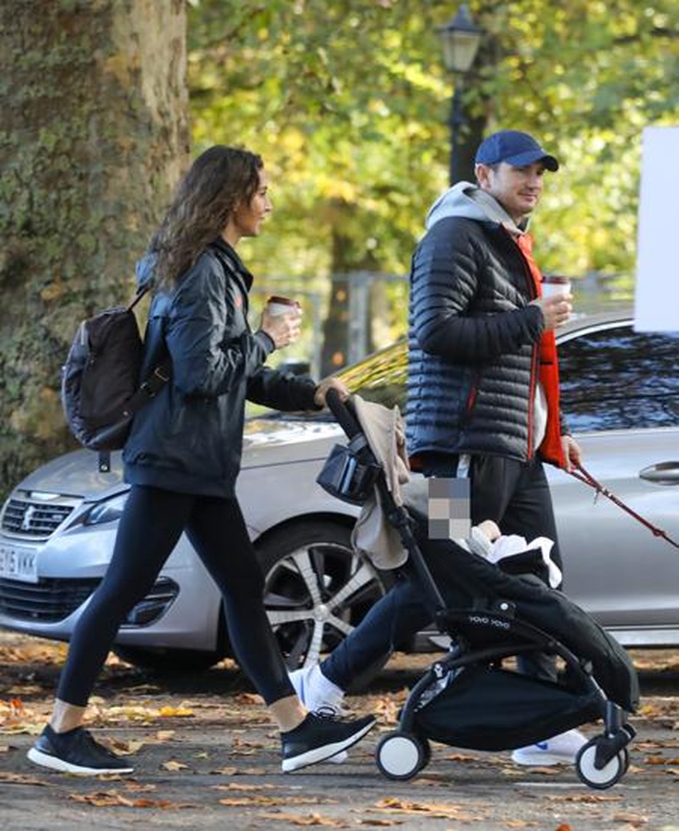 Ngắm gia đình hạnh phúc của HLV Frank Lampard - 4