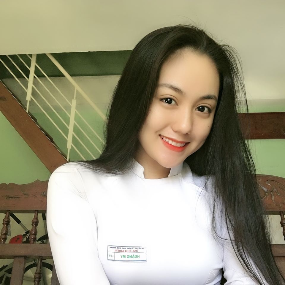 Nữ sinh Đà Nẵng 17 tuổi được khen xinh giống Địch Lệ Nhiệt Ba - 1 Nữ sinh Đà Nẵng 17 tuổi được khen xinh giống Địch Lệ Nhiệt Ba - 1