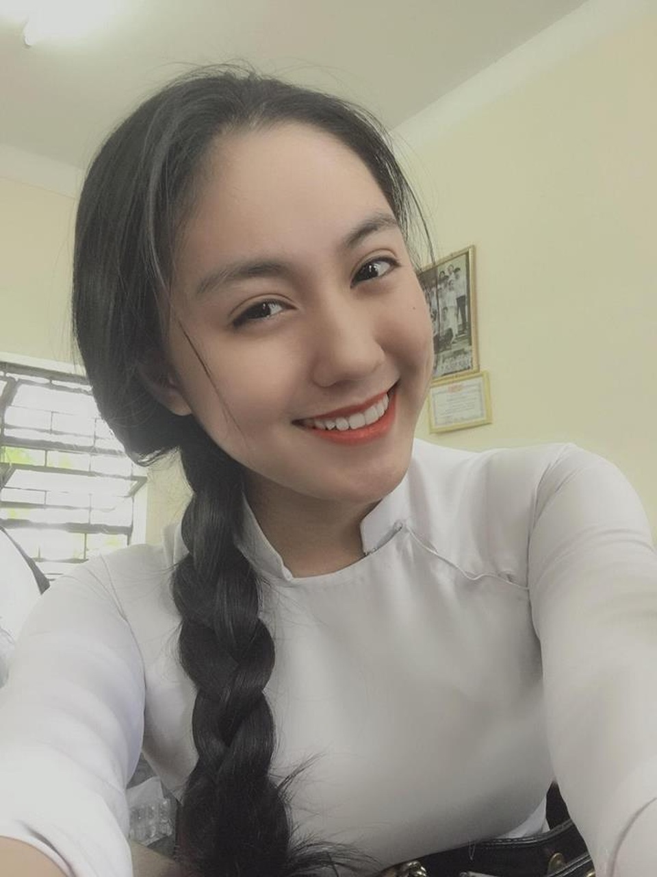 Nữ sinh Đà Nẵng 17 tuổi được khen xinh giống Địch Lệ Nhiệt Ba - 6 Nữ sinh Đà Nẵng 17 tuổi được khen xinh giống Địch Lệ Nhiệt Ba - 6