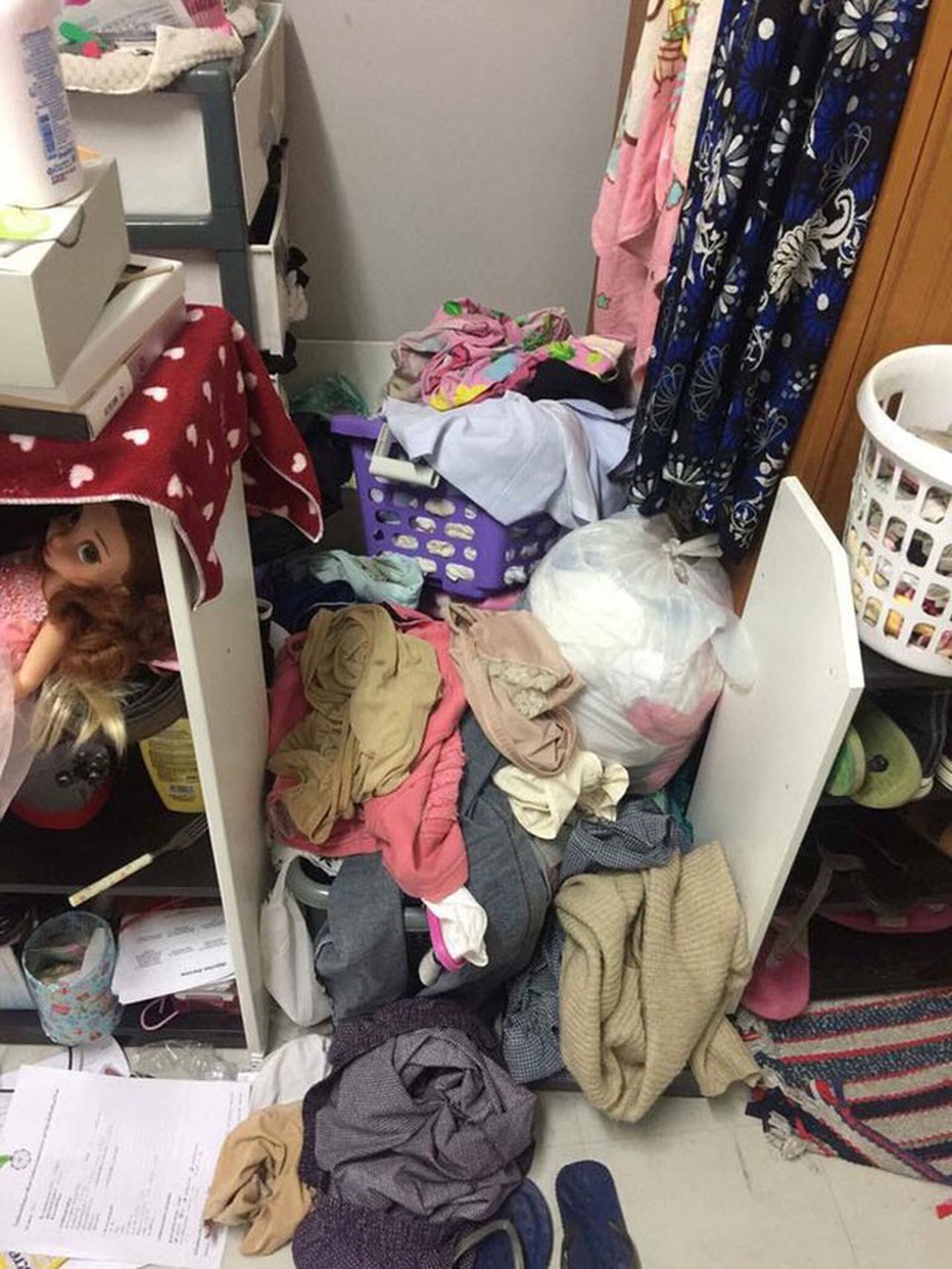 Choáng váng với những căn nhà trọ bẩn như bãi rác khiến chủ nhà sốc nặng - 6 Choáng váng với những căn nhà trọ bẩn như bãi rác khiến chủ nhà sốc nặng - 6